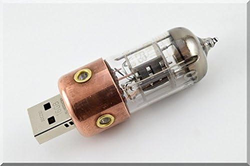 בעבודת יד 256 ג'יגה -בייט פורטול פנטול רדיו צינור רדיו USB כונן הבזק. Steampunk/סגנון תעשייתי